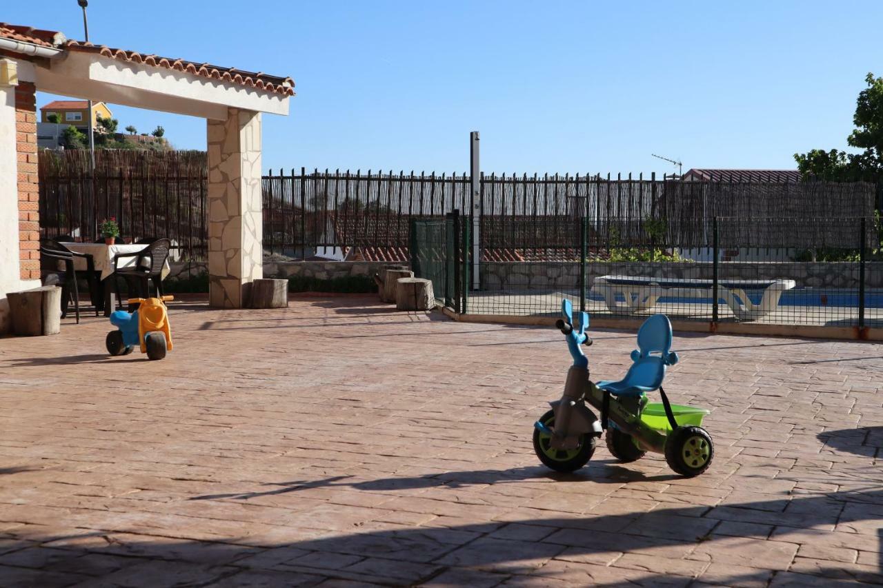 Casa Rural Las Eras Valdelaguna Eksteriør billede